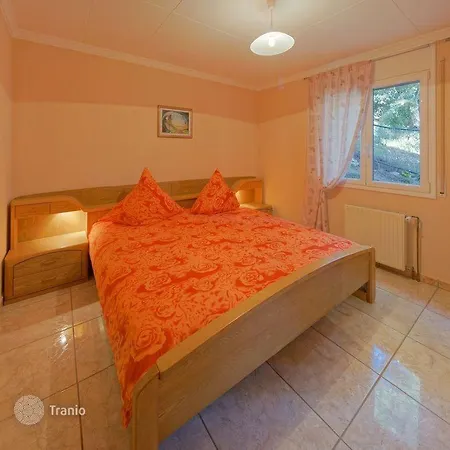 3 Storey Luxury Villa Of 300 Sq Apartament